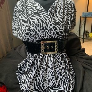 Jason Maxwell, Petite